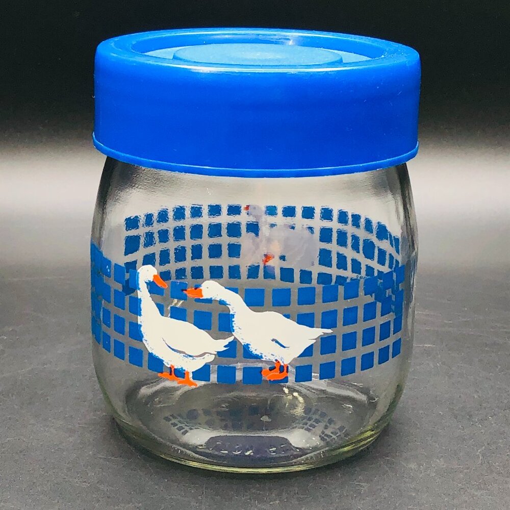 Vintage 1982 Carlton Glass Country Geese Jar: 3/4L. - Retro Farmhouse Kitchen